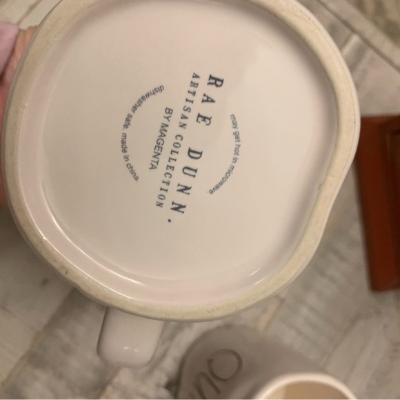 Never Used RAE DUNN King & Queen Coffee Mugs Set Tea Cups Collector Artisan - Picture 11 of 11